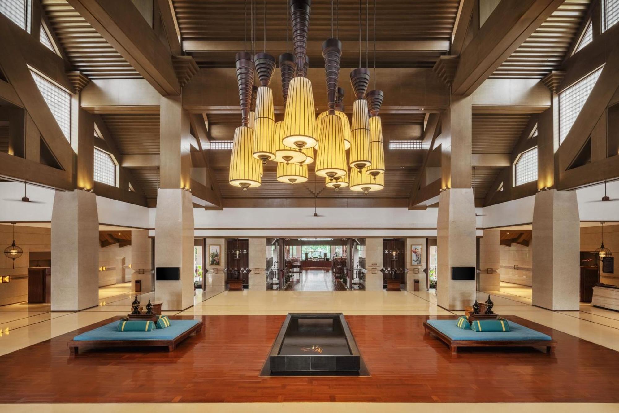 Sheraton Grand Xishuangbanna Hotel Jinghong Exterior photo
