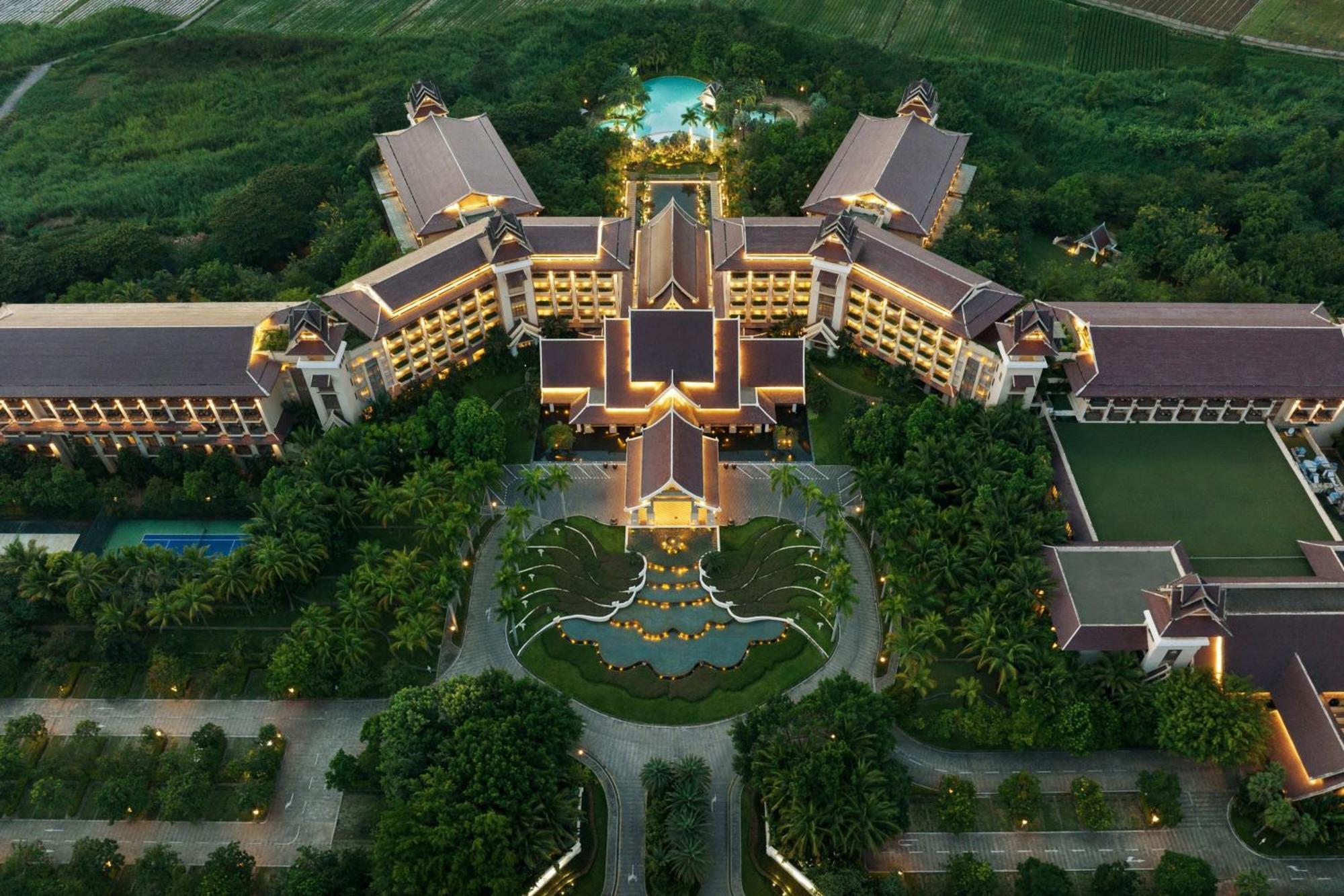 Sheraton Grand Xishuangbanna Hotel Jinghong Exterior photo