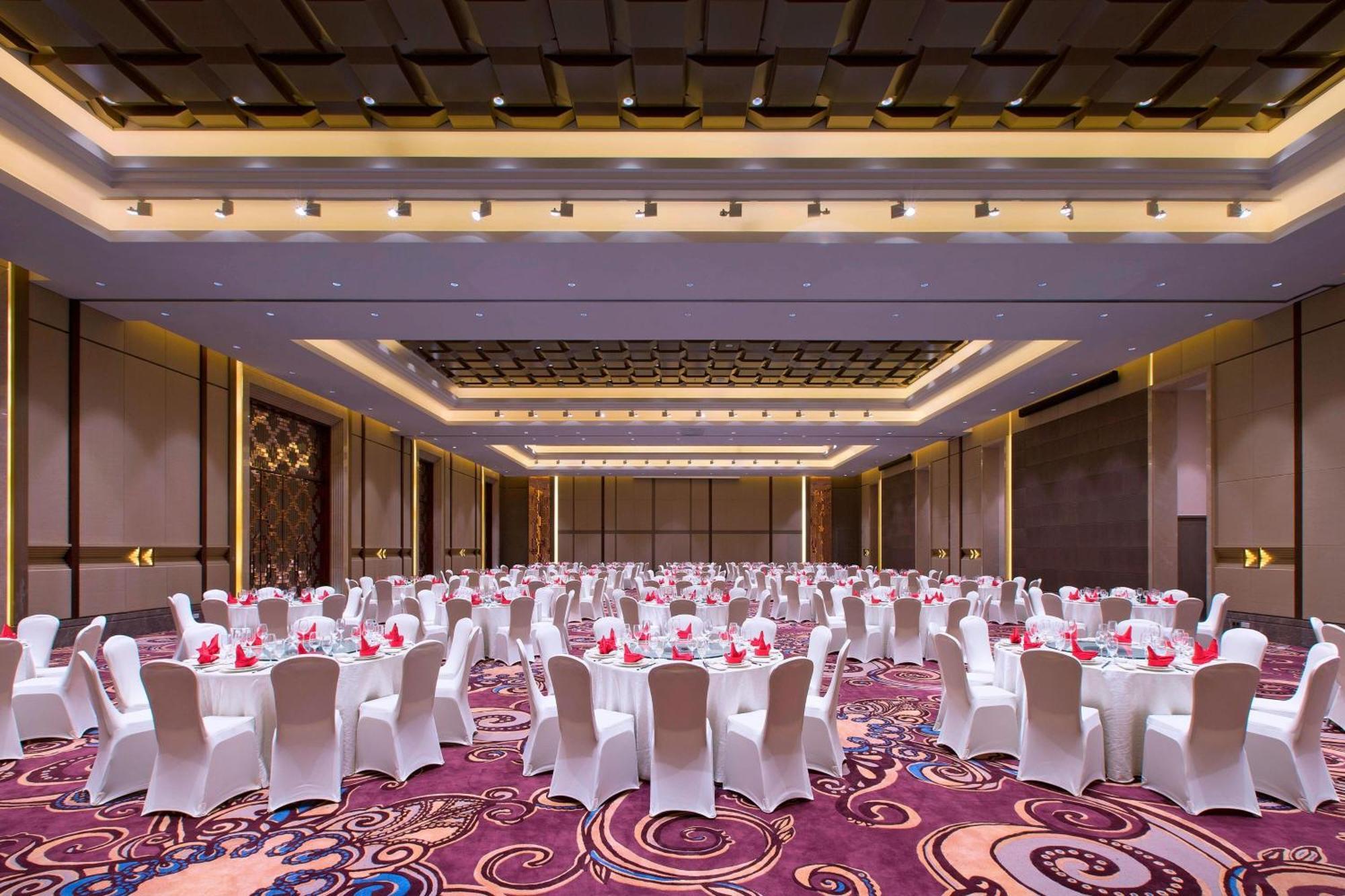 Sheraton Grand Xishuangbanna Hotel Jinghong Exterior photo