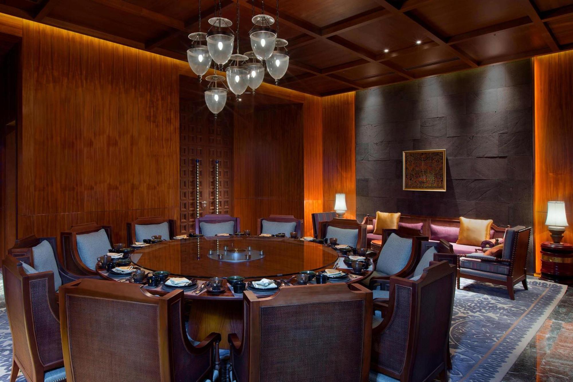 Sheraton Grand Xishuangbanna Hotel Jinghong Exterior photo