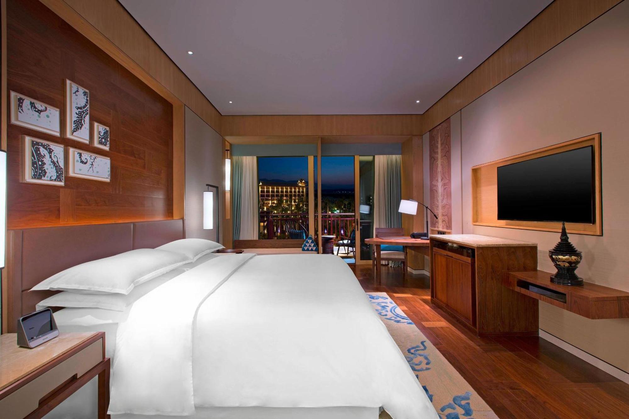 Sheraton Grand Xishuangbanna Hotel Jinghong Exterior photo