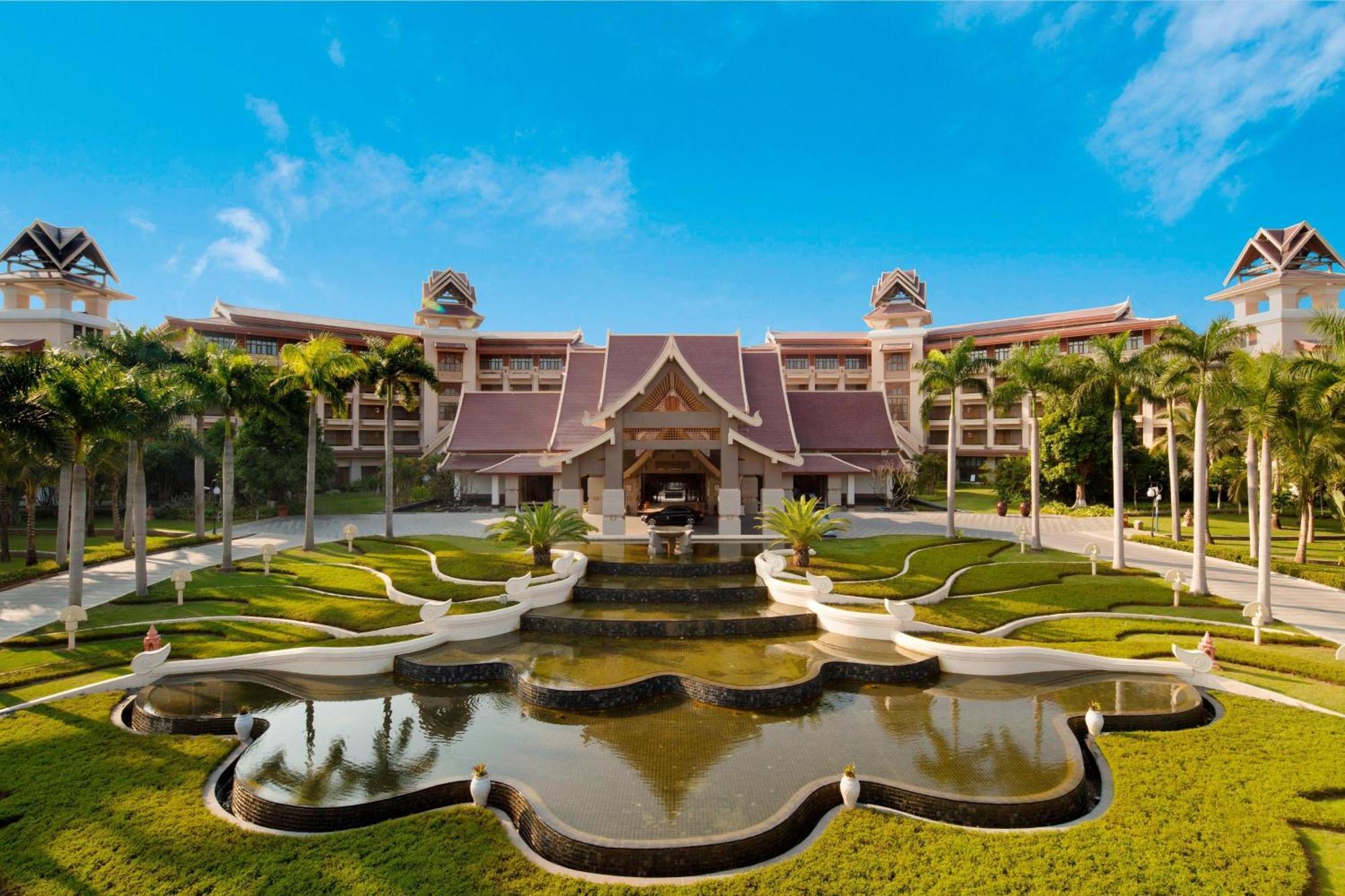 Sheraton Grand Xishuangbanna Hotel Jinghong Exterior photo