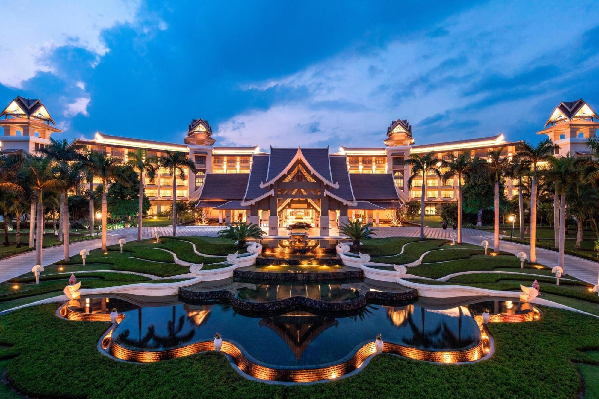 Sheraton Grand Xishuangbanna Hotel Jinghong Exterior photo