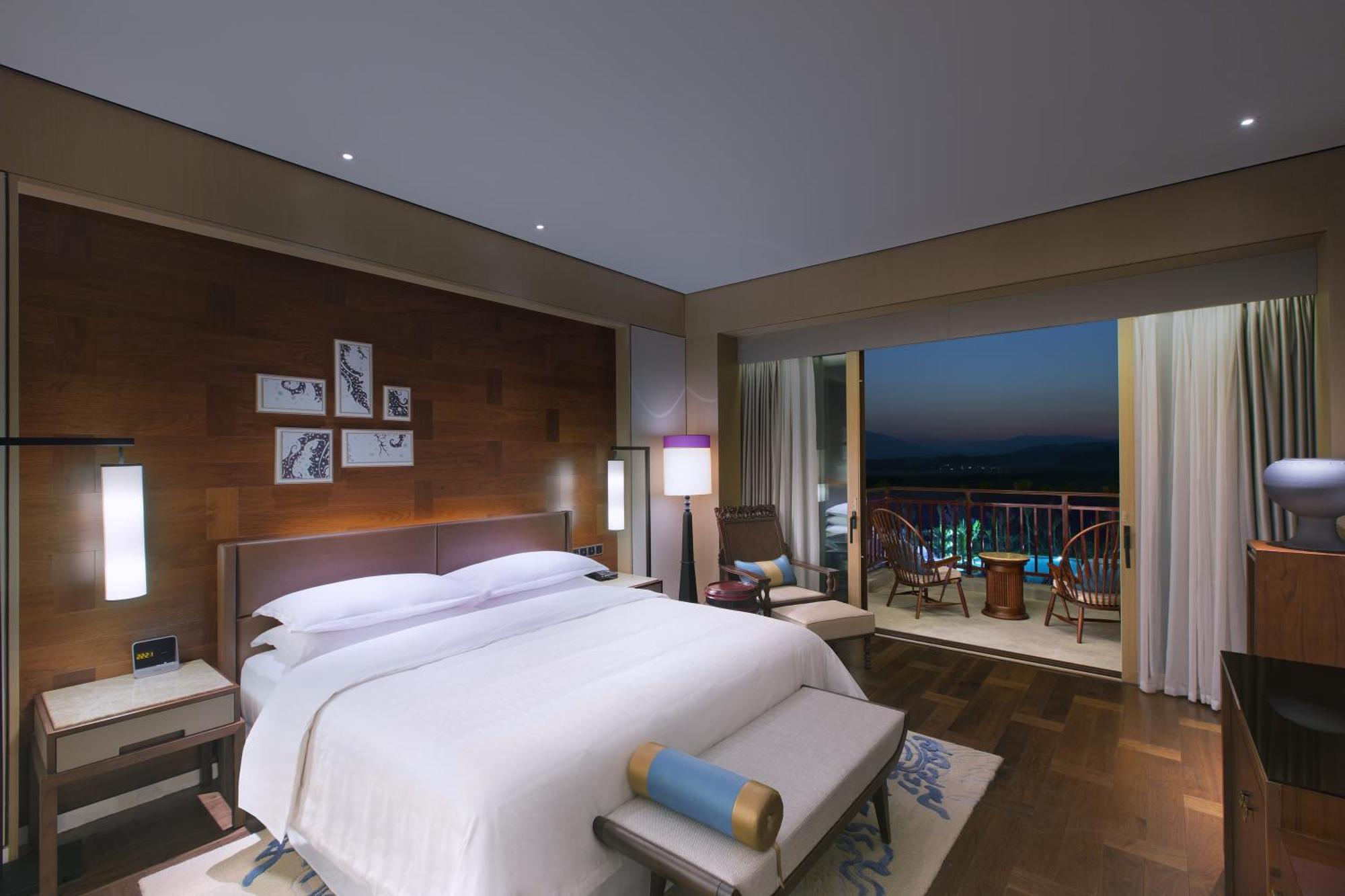 Sheraton Grand Xishuangbanna Hotel Jinghong Exterior photo