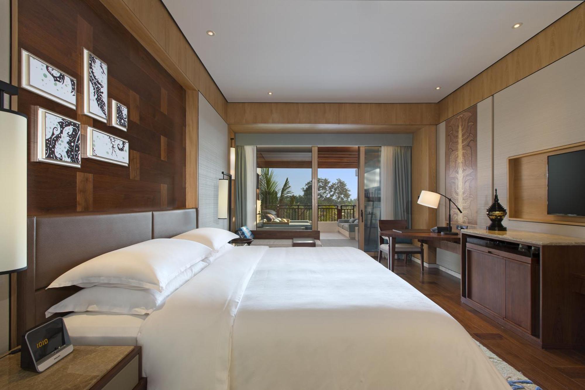 Sheraton Grand Xishuangbanna Hotel Jinghong Exterior photo