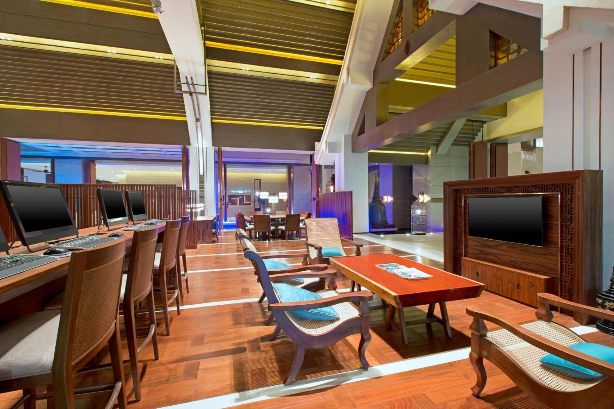 Sheraton Grand Xishuangbanna Hotel Jinghong Exterior photo