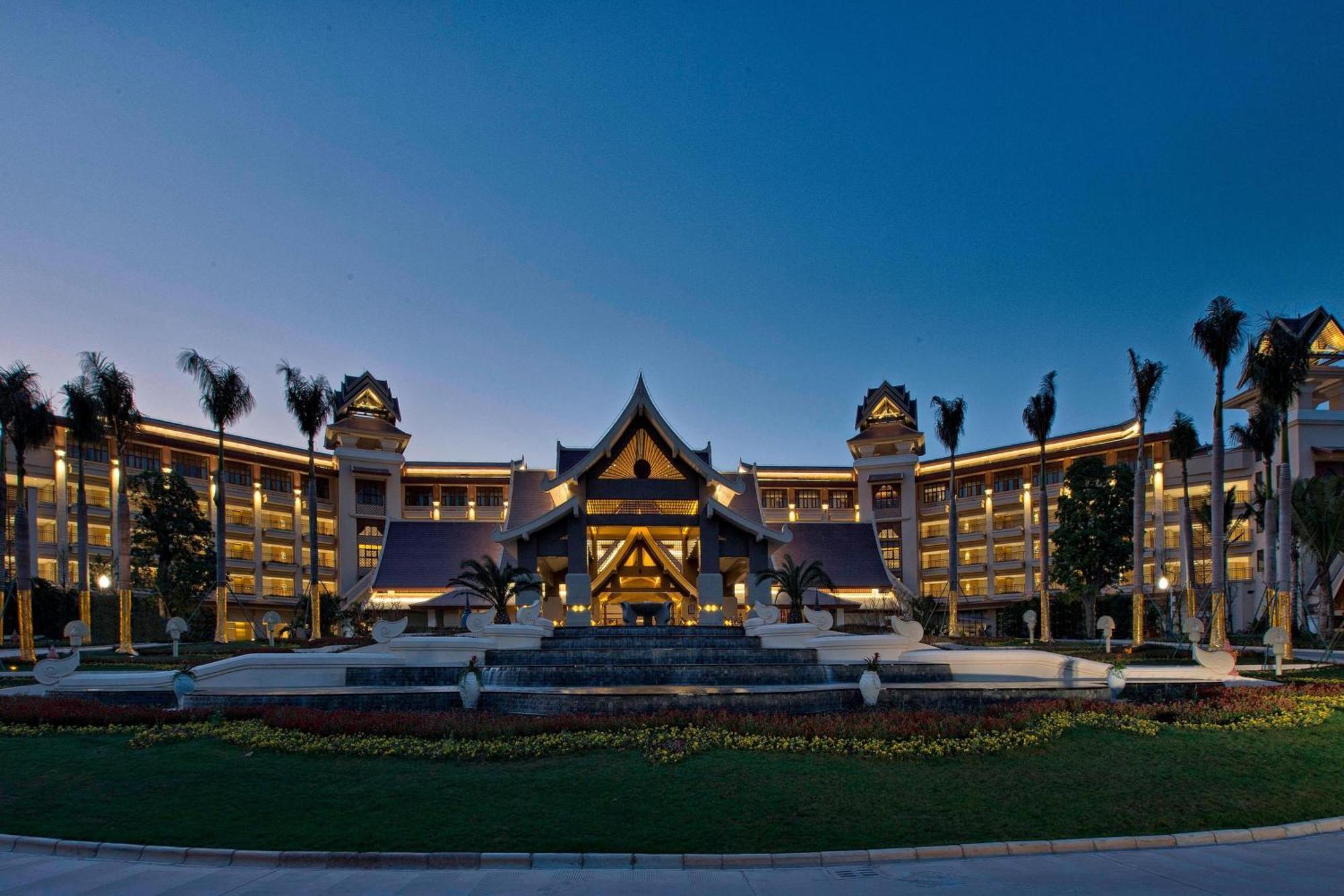 Sheraton Grand Xishuangbanna Hotel Jinghong Exterior photo